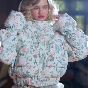 🎄 Selkie The Orchard House Hooded Puffer